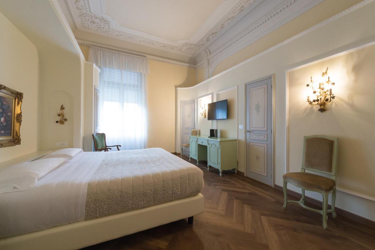 Grand Hotel Liberty Riva del Garda Luaran gambar