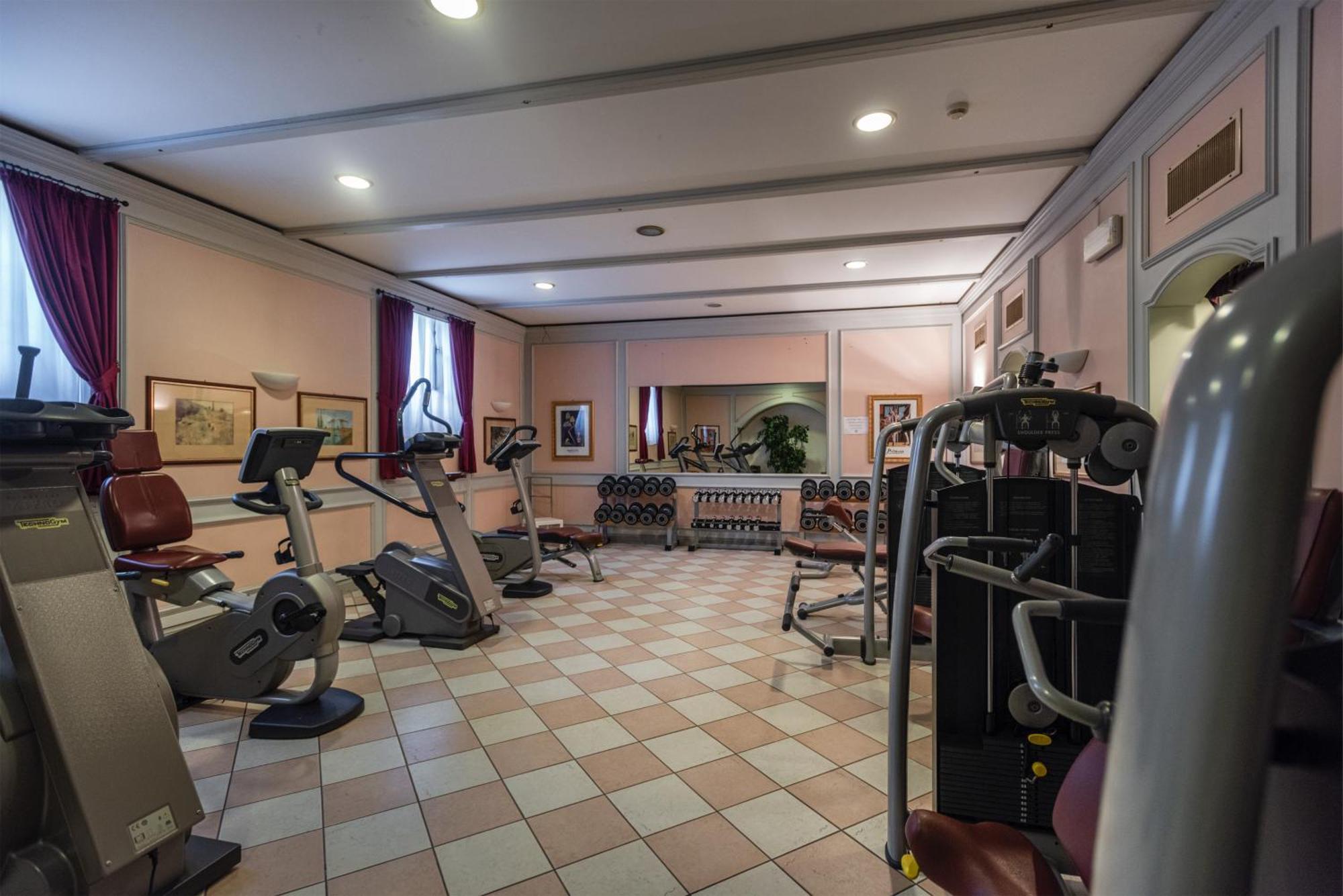 Grand Hotel Liberty Riva del Garda Luaran gambar