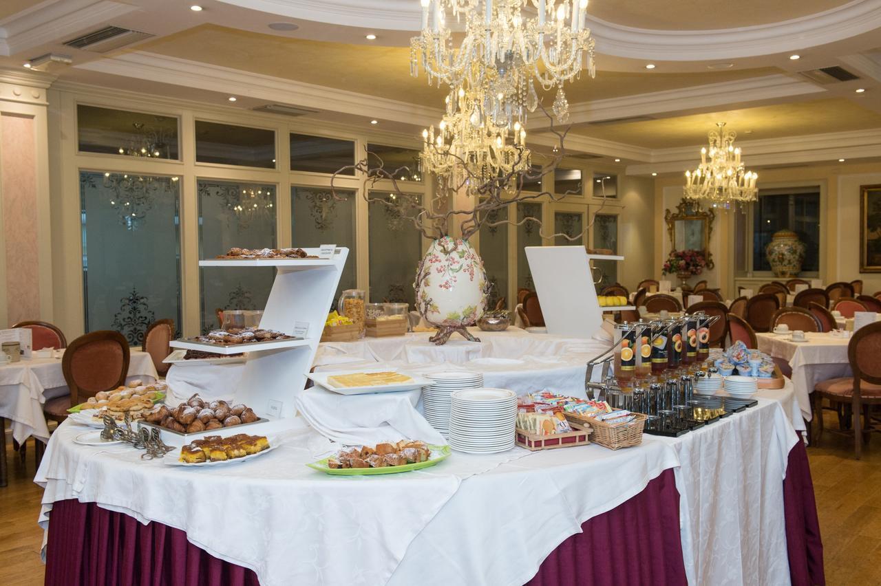 Grand Hotel Liberty Riva del Garda Luaran gambar