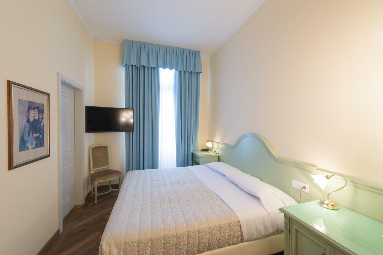 Grand Hotel Liberty Riva del Garda Luaran gambar
